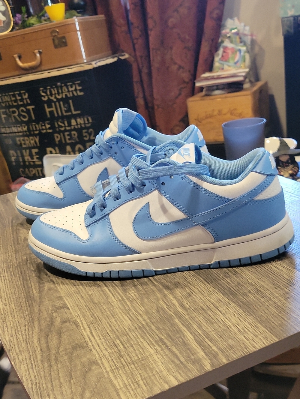 Nike Low Dunk White/ Light Blue Leather /EUC / Sz. 10 Men